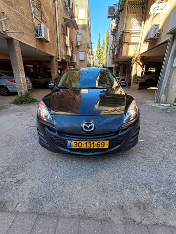 מודעת רכב מאזדה 3