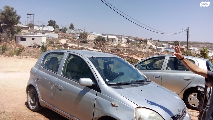 טויוטה יאריס