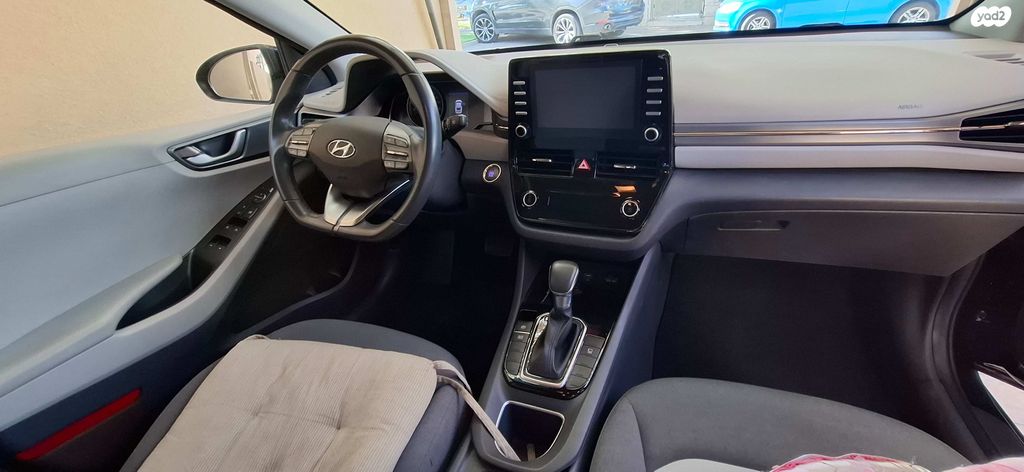 יונדאי איוניק