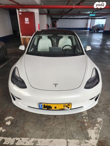 טסלה מודל 3