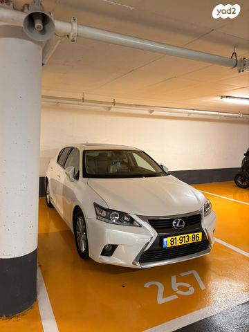 מודעת רכב לקסוס CT