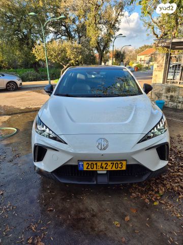 מודעת רכב אם ג'י MG4