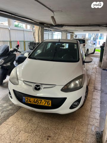 מודעת רכב מאזדה 2