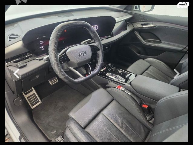 מודעת רכב אאודי Q6 e-tron