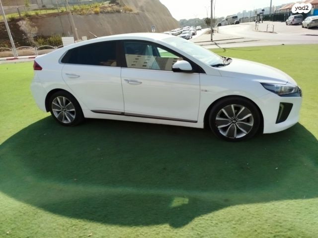 מודעת רכב יונדאי איוניק