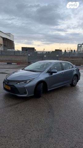 טויוטה קורולה
