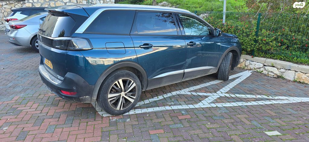 מודעת רכב פיג'ו 5008