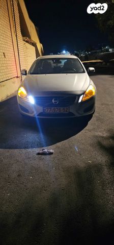 וולוו S60
