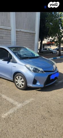 טויוטה יאריס