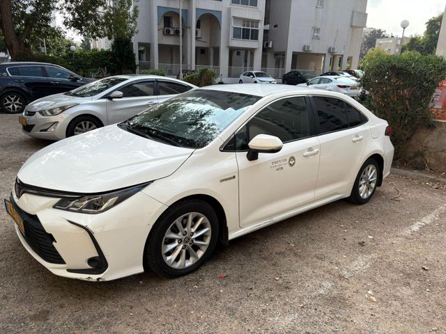 טויוטה קורולה