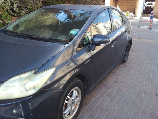 מודעת רכב טויוטה פריוס