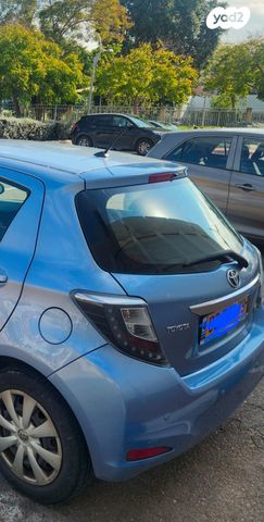 מודעת רכב טויוטה יאריס