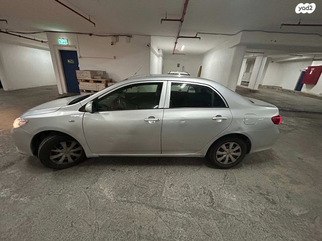 טויוטה קורולה