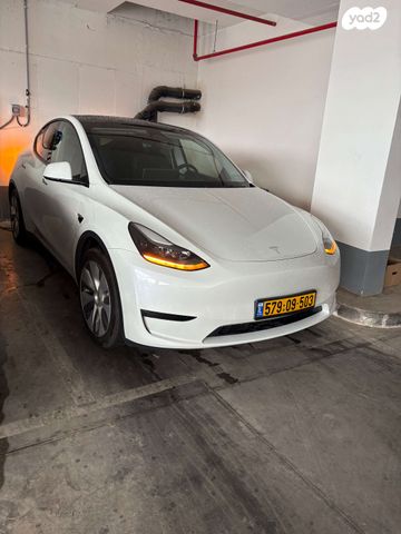 מודעת רכב טסלה מודל Y