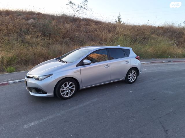 מודעת רכב טויוטה אוריס