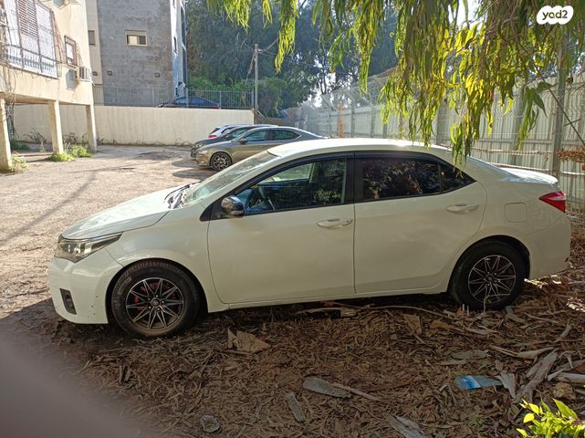 מודעת רכב טויוטה קורולה