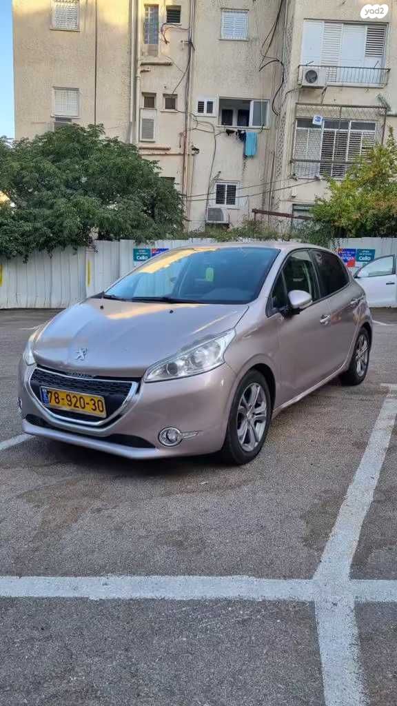 מודעת רכב פיג'ו 208