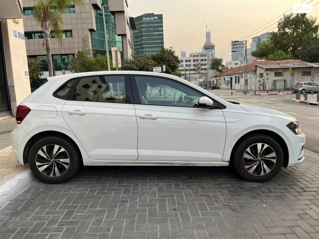 פולקסווגן פולו 