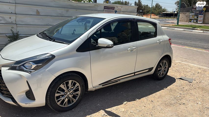 מודעת רכב טויוטה יאריס