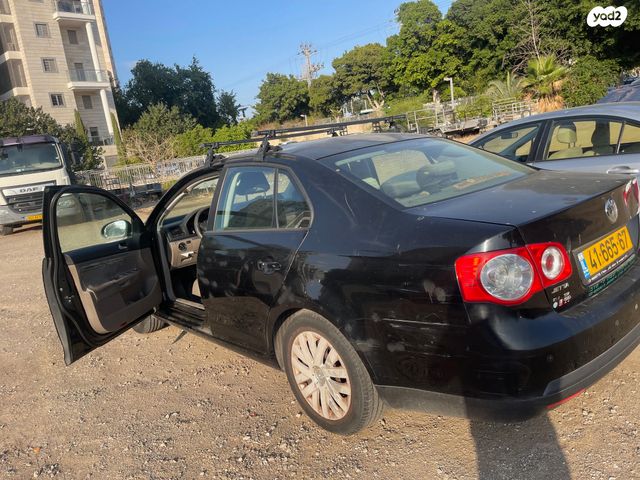 מודעת רכב פולקסווגן ג'טה 