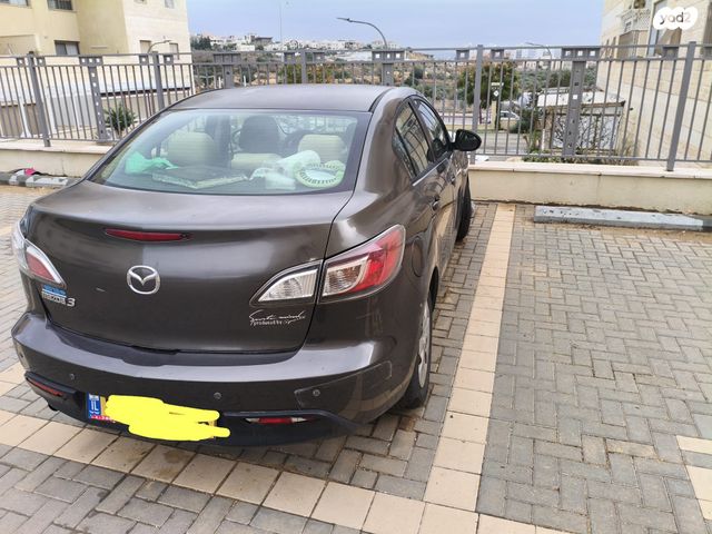 מודעת רכב מאזדה 3
