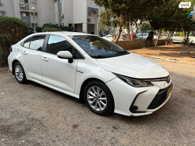 מודעת רכב טויוטה קורולה