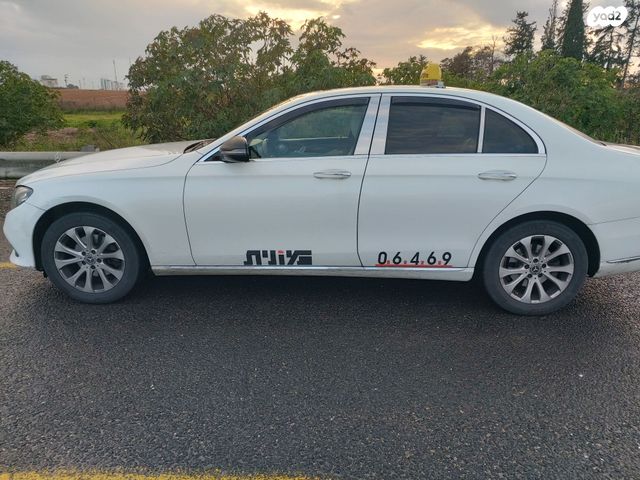 מודעת רכב מרצדס-בנץ E-class