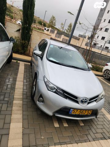 מודעת רכב טויוטה אוריס