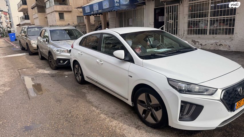 יונדאי איוניק