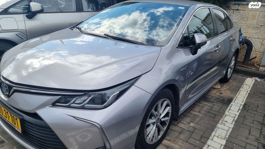 מודעת רכב טויוטה קורולה