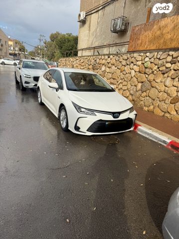 מודעת רכב טויוטה קורולה