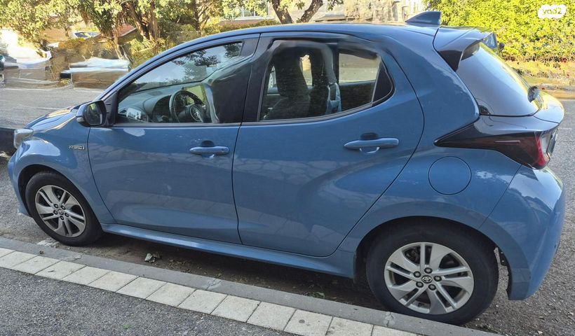 מודעת רכב טויוטה יאריס