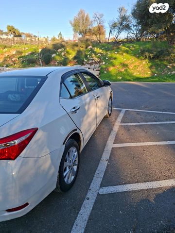 מודעת רכב טויוטה קורולה