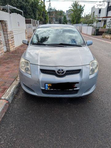 טויוטה אוריס