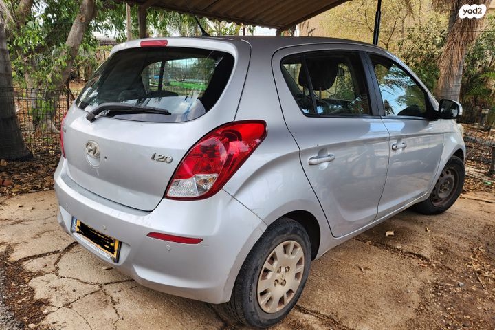 מודעת רכב יונדאי i20