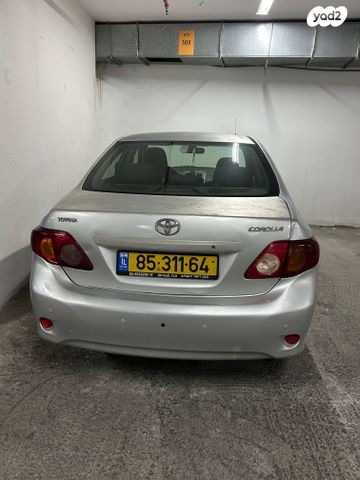 טויוטה קורולה