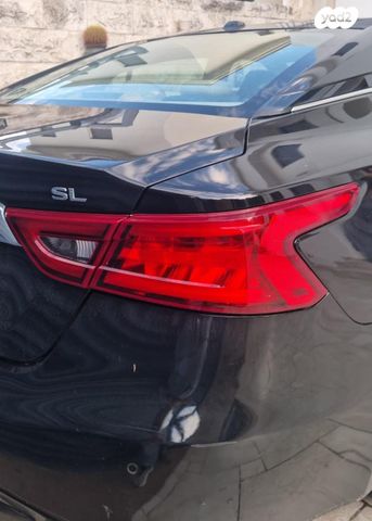 ניסאן מקסימה