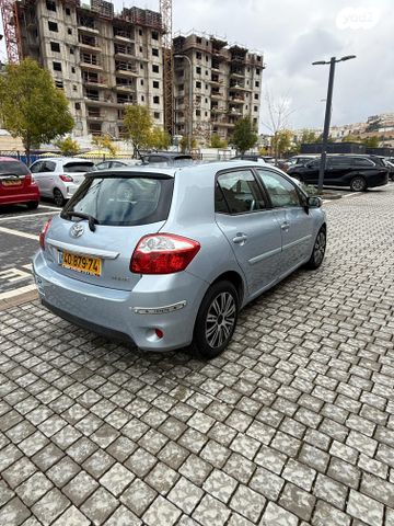 טויוטה אוריס