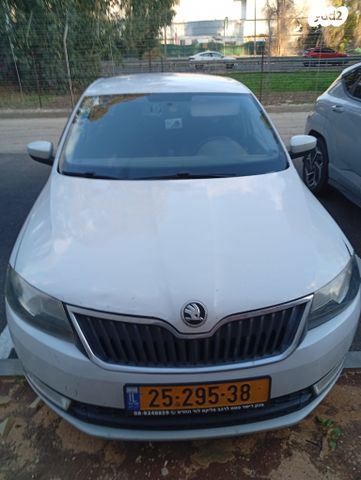 מודעת רכב סקודה ראפיד