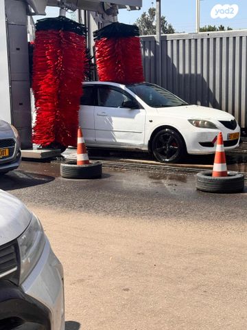 מודעת רכב מאזדה 3