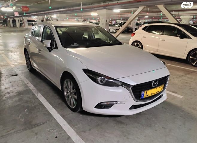 מודעת רכב מאזדה 3