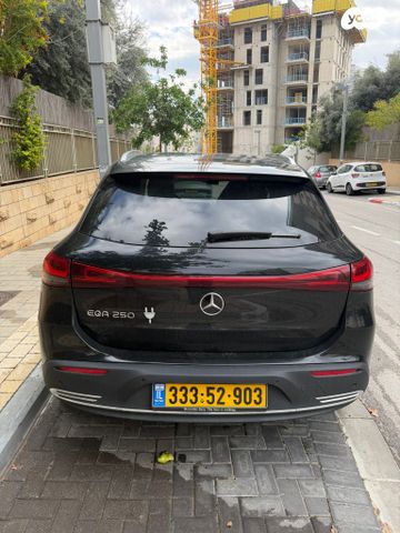 מרצדס-בנץ EQA