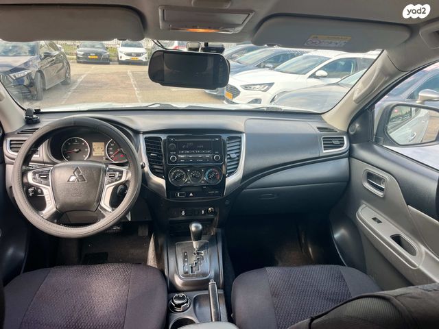 מיצובישי טרייטון / L200