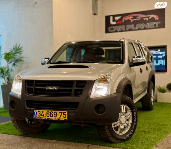 מודעת רכב איסוזו די-מקס