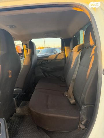 איסוזו די-מקס