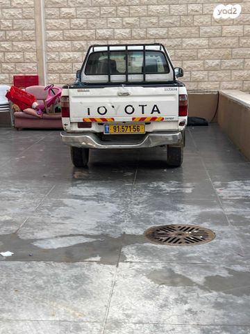 מודעת רכב טויוטה היילקס