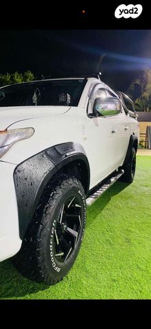 מיצובישי טרייטון / L200