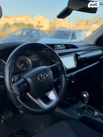 טויוטה היילקס