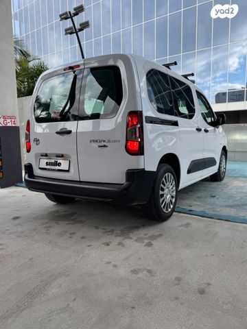 טויוטה פרואייס סיטי