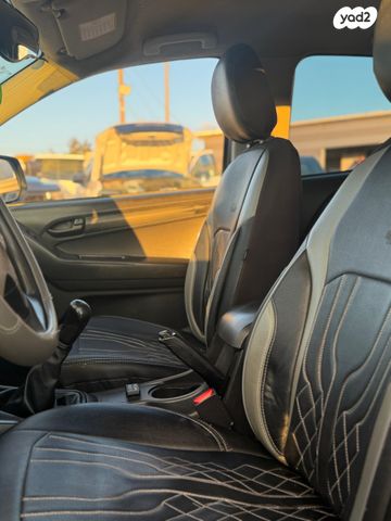 איסוזו די-מקס